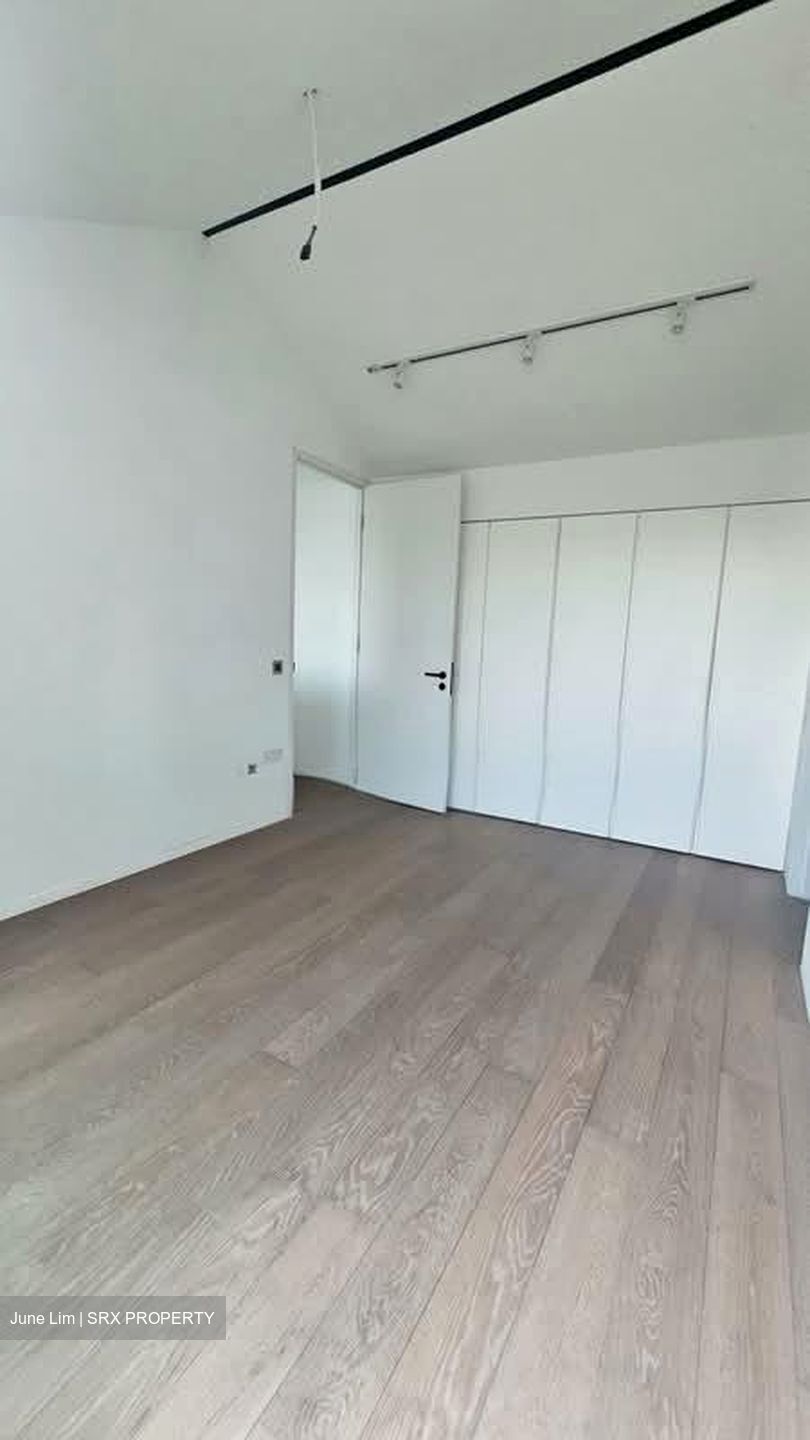 10 Evelyn (D11), Apartment #534542341